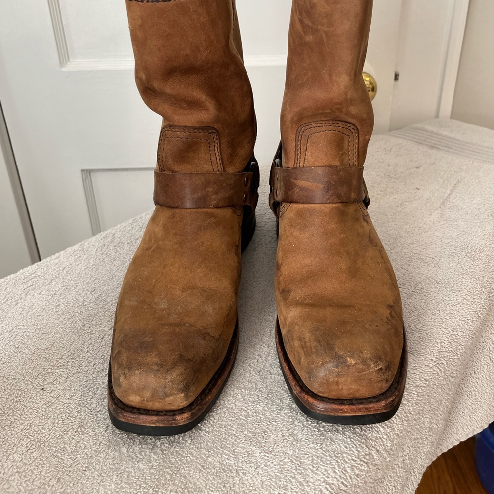 Men’s  Harley Davidson boots size 9